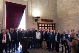 RUMELİLER'DEN MECLİS ÇIKARMASI