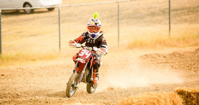 11 Yaşındaki motokrosçu başarılara doymuyor