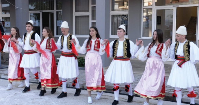 ARNAVUTLUK'TA TİKA'NIN YENİLEDİĞİ ÖĞRENCİ YURDU AÇILDI
