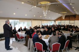 Başkan Aydıner meclis üyesi adayları ve ilçe yönetimi ile önemli bir toplantı gerçekleştirdi