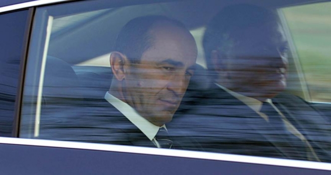 Eski Ermenistan Cumhurbaşkanı Koçaryan tutuklandı