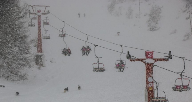 Makedonya'daki kış turizminin ilgi odağı: Mavrova Kayak Merkezi