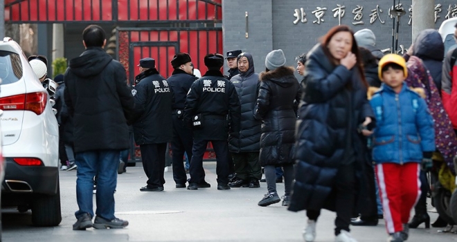 Pekin'de ilkokulda bıçaklı saldırı: 20 öğrenci yaralandı