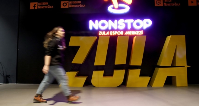 Nonstop Zula ESpor Merkezi açıldı