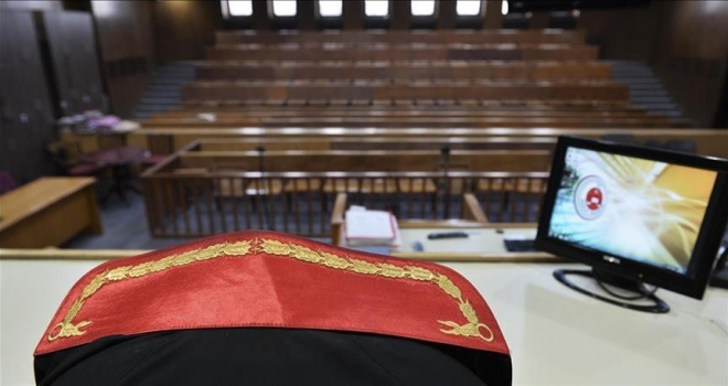 Doktora hakaret ve tehdide hapis cezası