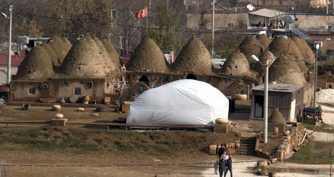 Harran'ın konik kubbeli evlerine bakım