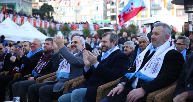 TRABZON FESTİVALİ'NDE 2 TON HAMSİ İKRAMI