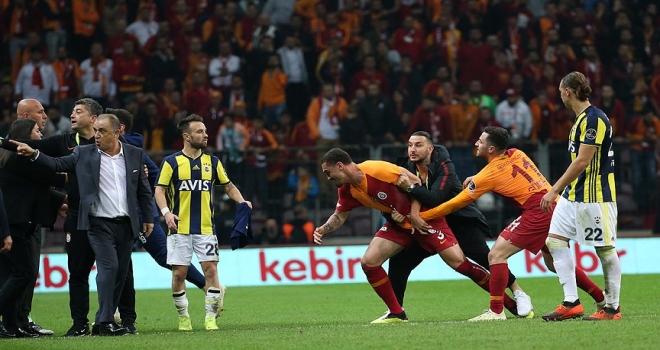 Fenerbahçe ve Galatasaray PFDK'ye sevk edildi