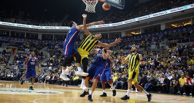 Fenerbahçe potada galibiyet serisini sürdürdü