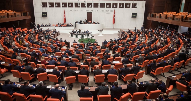 TBMM'de kanun teklifi mesaisi sürüyor