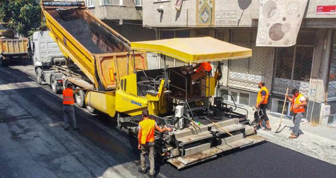 Asfalt ve Yol Çizgi Çalışmaları; Ulaşımı Güvenli Hale Getiriyor