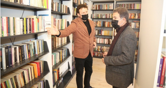 Ahmet Kekeç Kütüphanesi  Kapılarını Açıyor