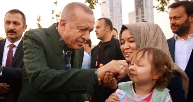 Başkan Erdoğan Daveti Geri Çevirmedi İftarını Zeytinburnu Sahilde Yaptı
