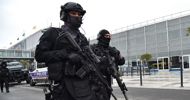 Fransa, PKKlı teröristi Almanya'ya iade etti