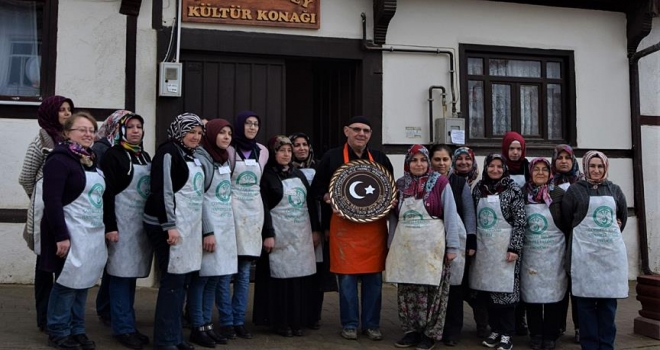 Bilecikli kadınların yaptığı çömlekler elçiliklere gönderildi