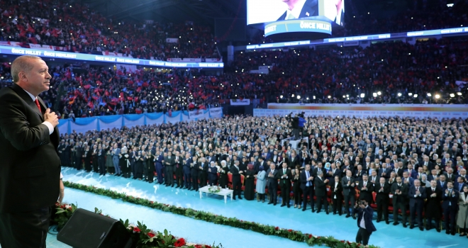 AK Parti'nin İstanbul adayları açıklandı