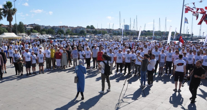 TÜRKİYELİ BOŞNAKLAR SREBRENICA SOYKIRIMINI UNUTMADI