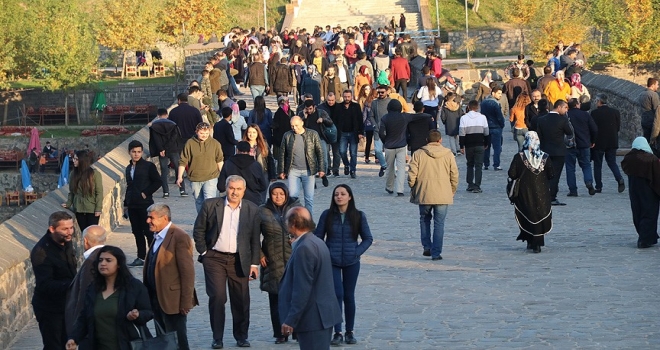 Diyarbakır'a önce huzur sonra turist geldi