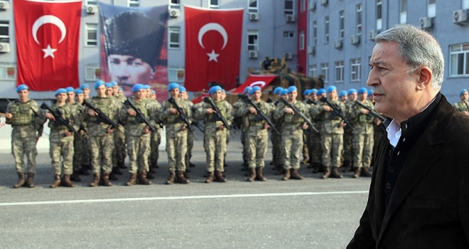 Bakan Akar: Mehmetçik Zeytin Dalı Harekatı'nda destan yazmıştır