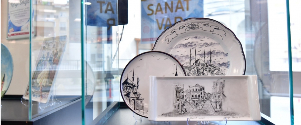 YAZIDAN RENGE SERGİSİ AÇILDI