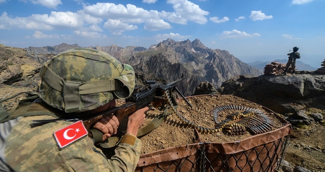 Son bir haftada 1'i sözde üst düzey 12 terörist etkisiz hale getirildi