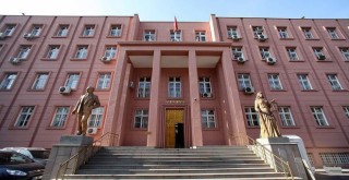 Eski yüksek yargıçların yargılandığı FETÖ davasında ilk karar