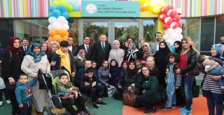 Limak Vakfı'nın engelli çocuklar için yaptığı okul açıldı