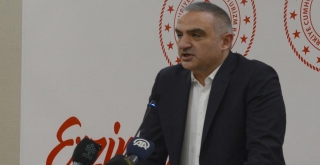 'Hedefimizi 70 milyon turist ve 70 milyar dolar olarak yeniledik'