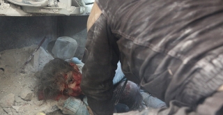 'Esed rejimi sadece sivillere saldırıyor'