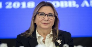 '2019'da ihracatçılarımıza 3 milyar 104 milyon liralık destek vereceğiz'