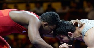 Güreş Türk sporunun lokomotifi olmaya devam ediyor