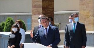 Yeni Kabinede Türk Olmaması Tepki Çekti