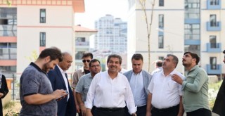 KENTSEL DÖNÜŞÜMDE HAK SAHİPLERİ MUTLU